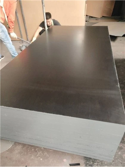 Xingang Bán tốt nhất F17 Tấm ván ép phủ phim đen để sử dụng xây dựng Ván ép hàng hải Ffp