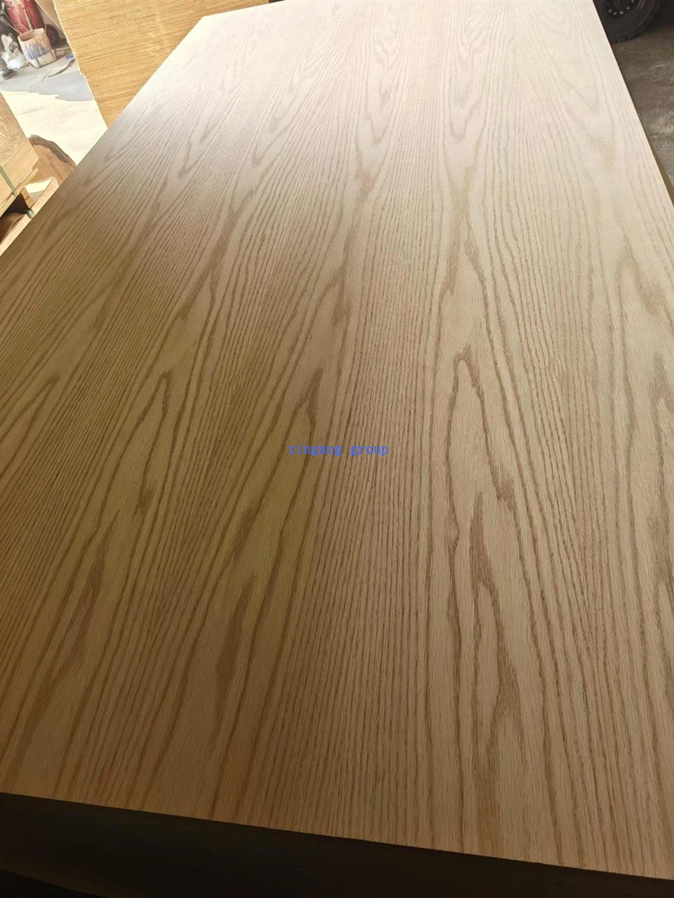 Factory Sales Of Red Oak Veneer Natural Solid Wood Veneer Corrosion-resistant Furniture Decoration Veneer